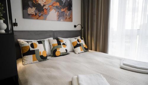 Apartment with City View