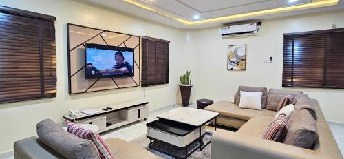 One-Bedroom Apartment with Balcony