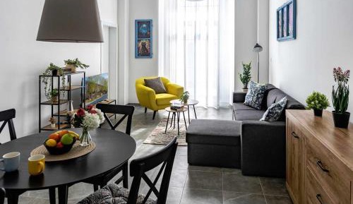 One-Bedroom Apartment with Garden