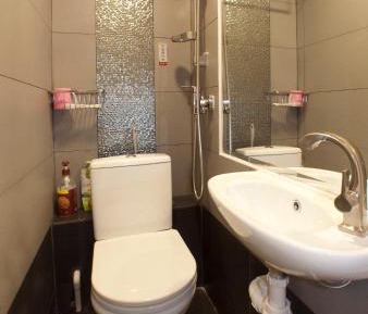 Twin Room with Private Bathroom
