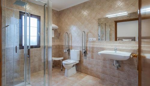 Queen Studio - Disability Access