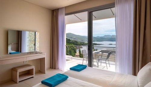 Large Double or Twin Room