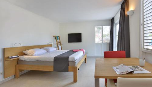 Studio with Garden View