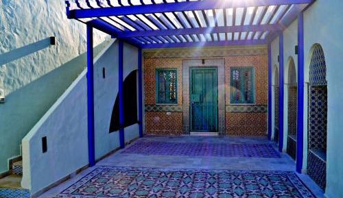 Quadruple Room with Shared Bathroom