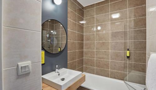 One-Bedroom Apartment (4 Adults)