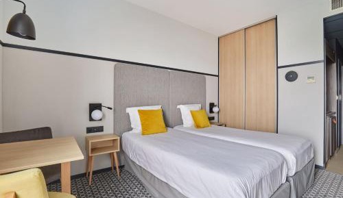 Standard Studio (2 Adults)