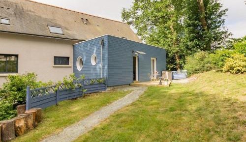 Holiday Home (2 adults)