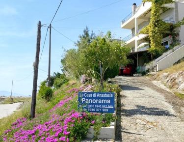 One-Bedroom Apartment with Sea View