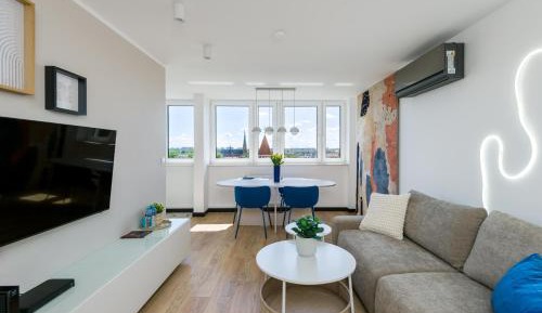 One-Bedroom Apartment with Balcony