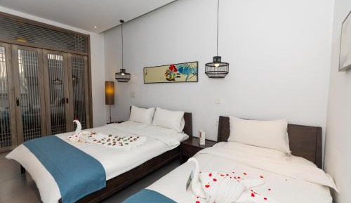 Deluxe Queen Suite