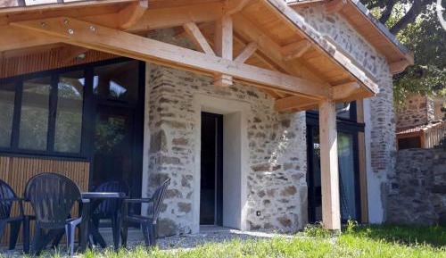 Holiday Home (4 Adults)