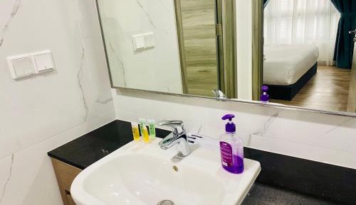 Two-Bedroom Deluxe Apartment