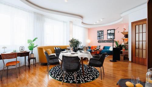 Three-Bedroom Premium Apartment with Balcony