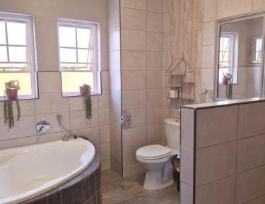 Deluxe Double or Twin Room with Garden View