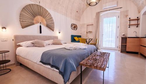 Queen Room with Spa Bath