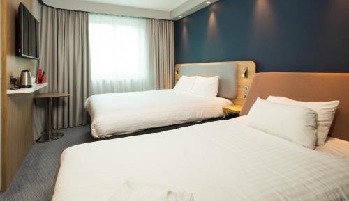 Standard Double Room with Sofa Bed and Free Hot Breakfast