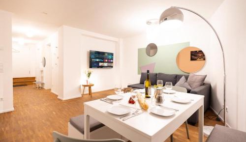 Two-Bedroom Apartment (Yellow Submarine Suite)