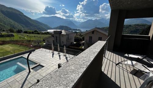 Two-Bedroom Apartment with Lake View