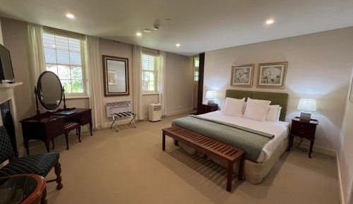 Orchard Room (Suite 1)