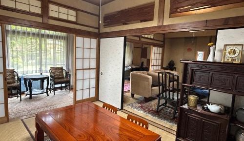 Japanese-Style Room