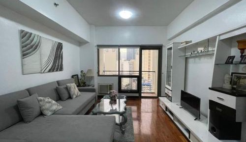 Apartment with Garden View