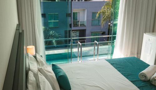 Suíte com Piscina na varanda