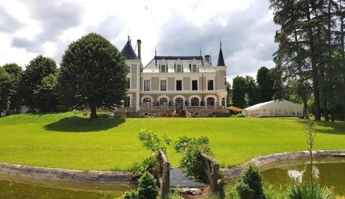 Deluxe Double Bed and Breakfast Room, Château Eclosion Annex