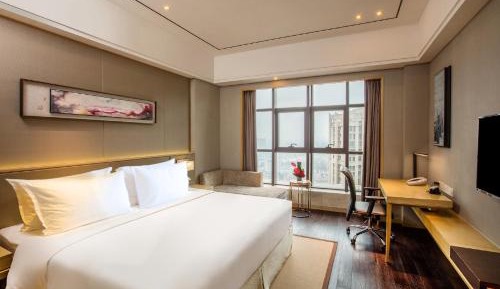 Standard King Room - Non-Smoking 