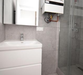 Single Room with Shared Bathroom