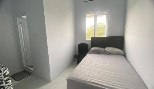Small Single Room