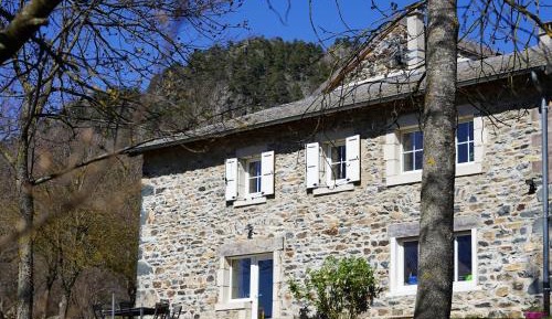 Holiday Home (4 Adults)