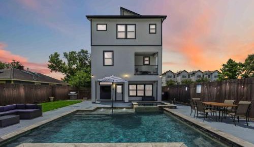 Three-Bedroom Apartment with Private Pool
