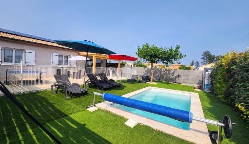 Three-Bedroom Holiday Home 