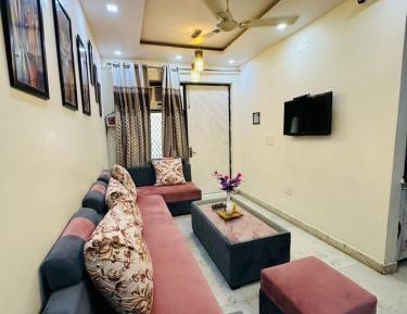 One-Bedroom Apartment with Balcony