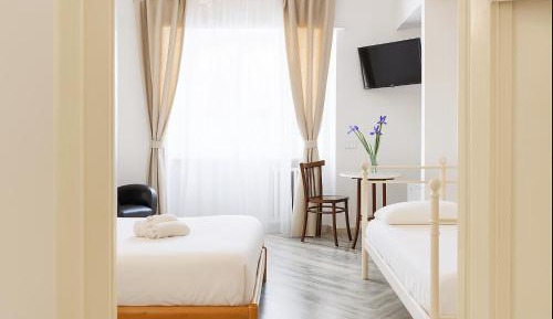 Triple Room with Private External Bathroom