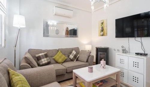 Three-Bedroom Holiday Home 