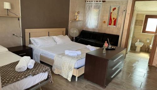 Triple Room with Private Bathroom