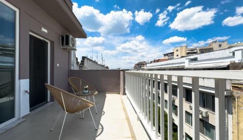 Superior One-Bedroom Apartment with Balcony