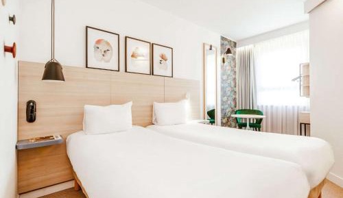 Standard Twin Room