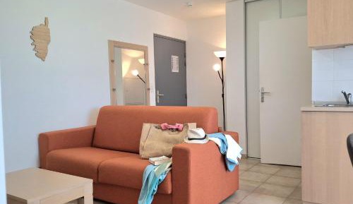 Two-Bedroom Deluxe Apartment with Balcony