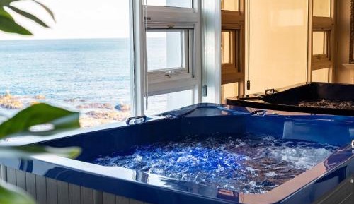 Double Room with Sea View 3