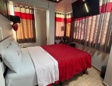 Deluxe Room (2 Adults + 1 Child)