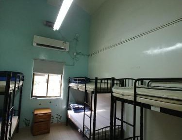 6-Person Private Dormitory