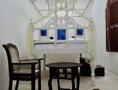 King Suite with Pool View