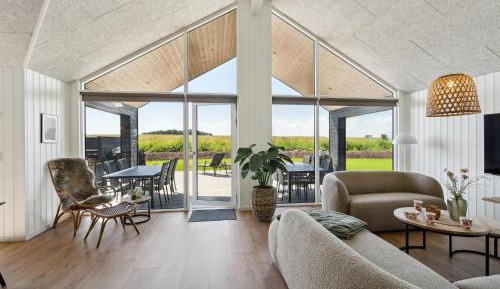 Six-Bedroom Holiday Home