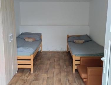 Economy Triple Room with Shared Bathroom