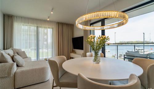 Two-Bedroom Apartment with Lake View
