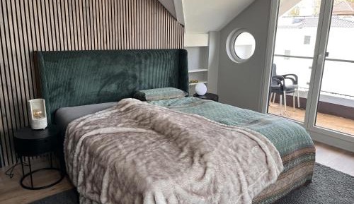 One-Bedroom Apartment with Balcony