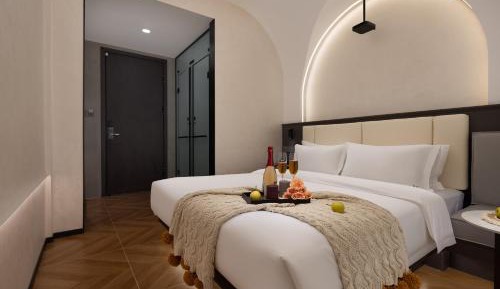 Double Room with Private Bathroom