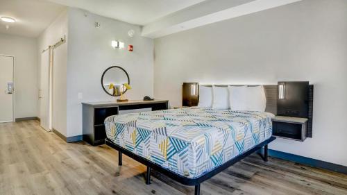Queen Room - Disability Access